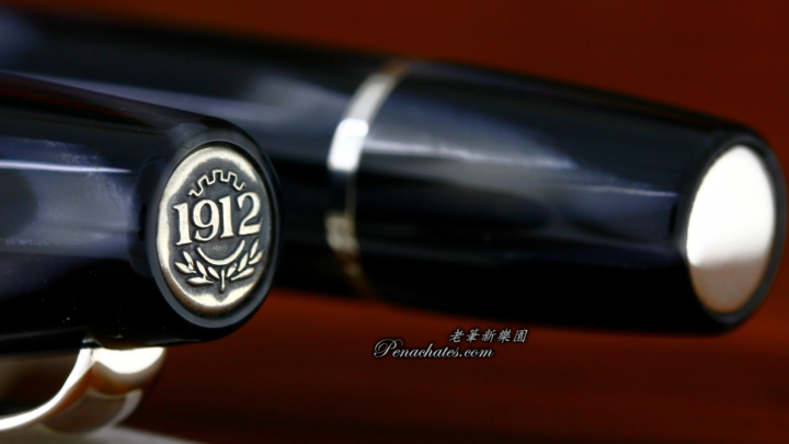 montegrappa extra 1930 black and white penachates 98