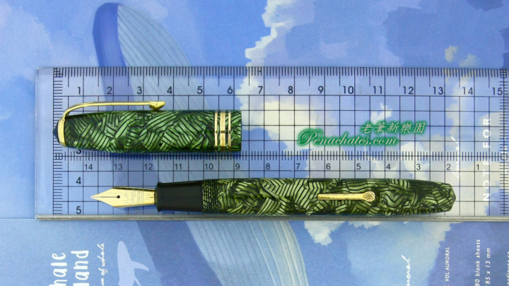sn10262005 conway stewart 58 green hatched penachates.com 94